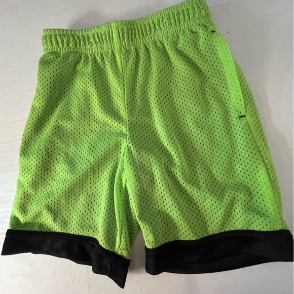 ATHLETIC WORKS BOYS NEON GREEN SHORTS SIZE SMALL - Picture 5 of 6
